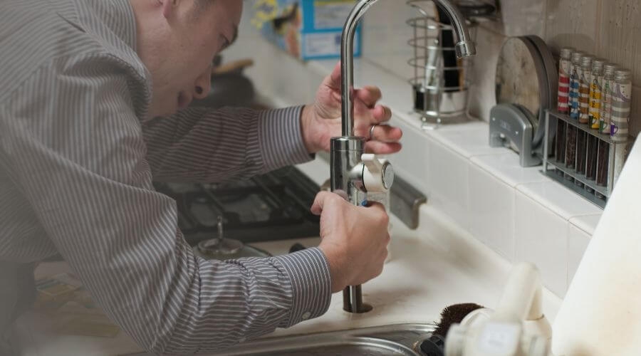 Professional sink repair in Pontiac, MI